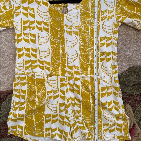 Kealopiko Yellow and White Short Sleeve romper with pockets. - Picture 5 of 6